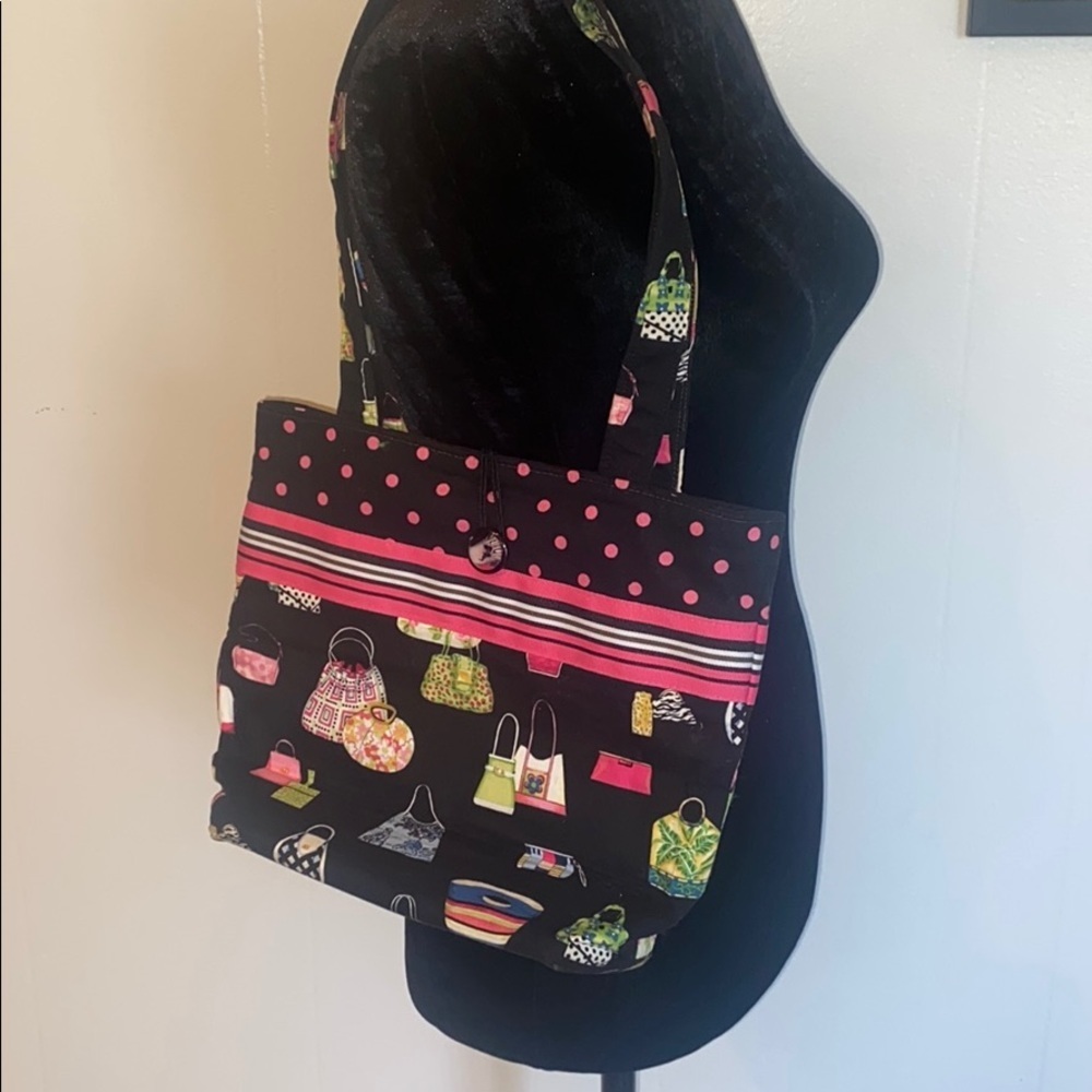 Shoulder Purse Black and‎ Pink Polkadot Cloth with Purse Pattern